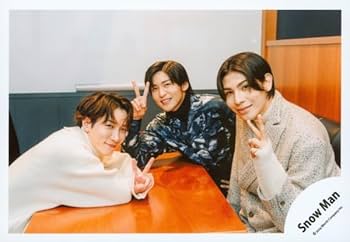 Amazon.co.jp: Snow Man 公式 生 写真（ラウール・渡辺翔太・目黒蓮